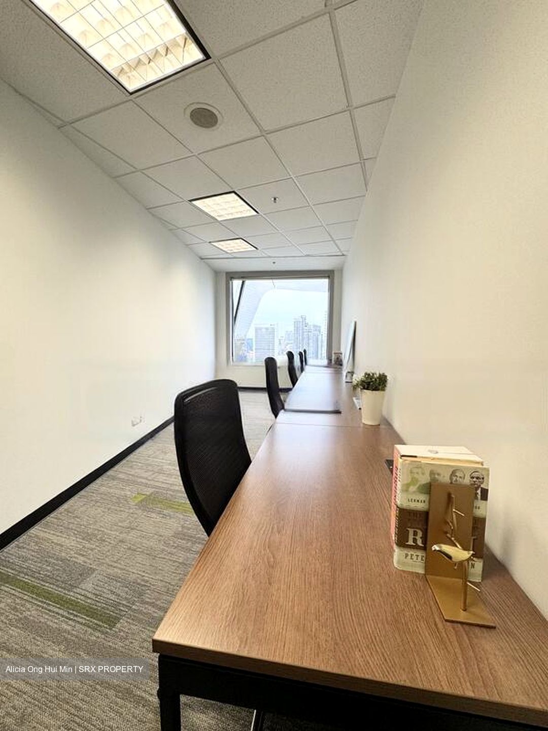 Centennial Tower (D1), Office #450778851